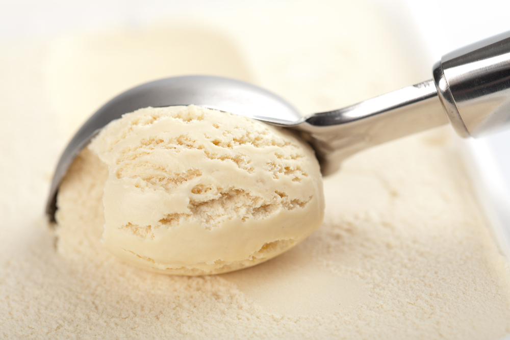 Ice-Cream-Maker-Luxury-Vanilla-Ice-Cream