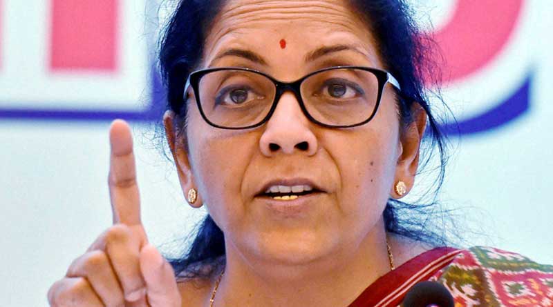 ‘দেশের বিরুদ্ধে যুদ্ধে নেমেছে জেএনইউ’, প্রতিরক্ষামন্ত্রীর মন্তব্যে বিতর্ক