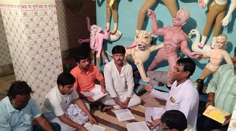 দুর্গাশ্লোক, চণ্ডীপাঠ শিখতে টোলে দৌড়চ্ছেন পেশাদার পুরোহিতরা