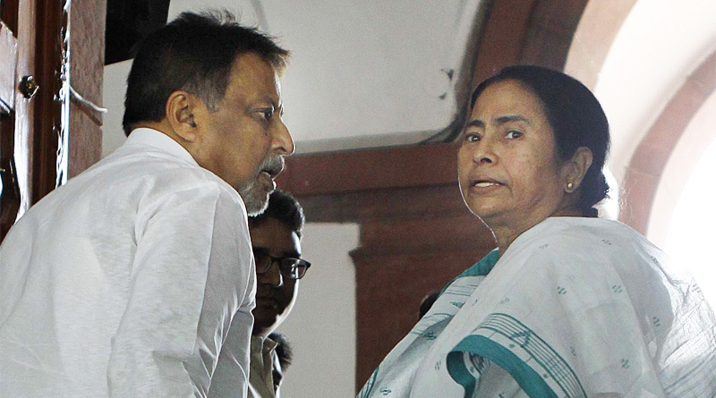 সহ-সভাপতির পদ খুইয়ে দলে কার্যত একঘরে মুকুল রায়
