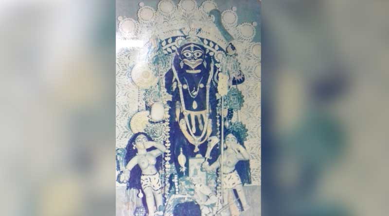 ছাগ রক্তেই ‘তুষ্ট’ হন সোনামুখির শতাব্দীপ্রাচীন পায়রা কালী