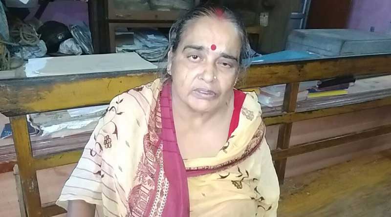 সন্তানদের দুর্ব্যবহার, একাধিকবার আত্মহত্যার চেষ্টা করেও অবাক রক্ষা প্রৌঢ়ার