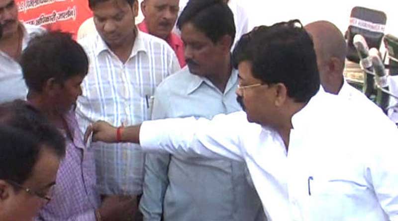 MINISTER-DESTROY-CROP-2