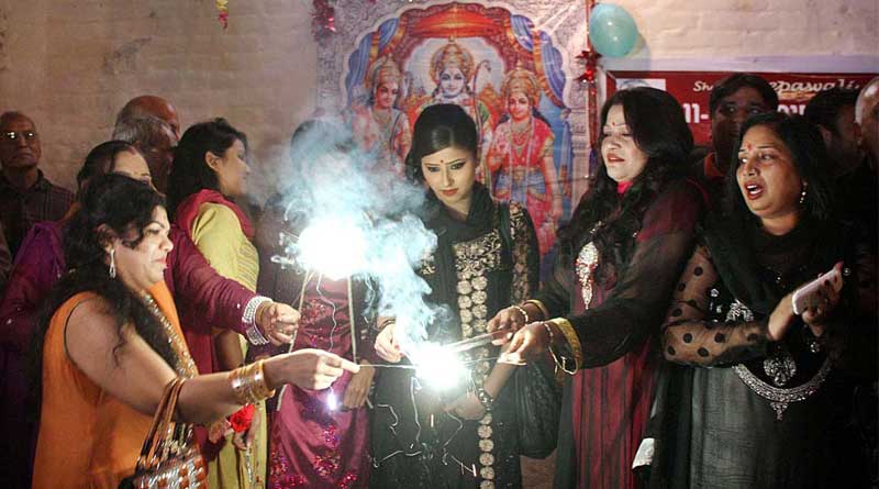 কীভাবে দিওয়ালি পালন করলেন পাকিস্তানের হিন্দুরা?