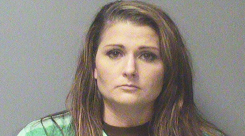 leaving 4 kids home alone, USA lady goes to vacation, arrested