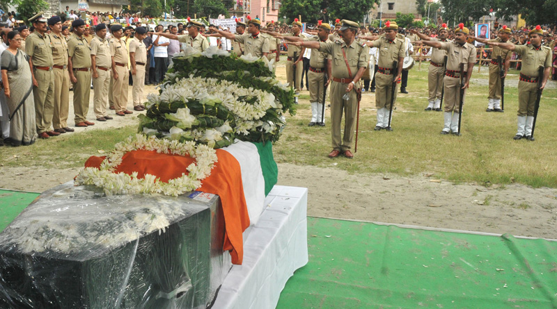 অমিতাভর মৃত্যুর বদলা চাই, গুরুংয়ের বিরুদ্ধে ফুঁসছে পুলিশ