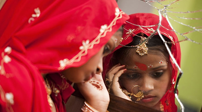 নাবালিকা স্ত্রীর সঙ্গে সঙ্গমও ধর্ষণ, ঐতিহাসিক রায় সুপ্রিম কোর্টের