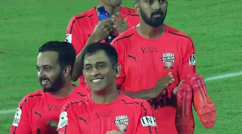 জমজমাট সেলিব্রিটি ক্লাসিকো, রণবীরদের ৭ গোল দিলেন বিরাটরা