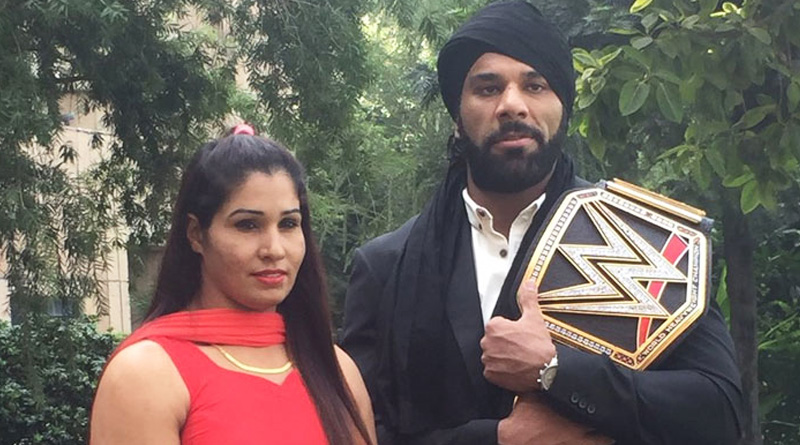দেশের প্রথম মহিলা হিসেবে WWE-তে নাম লেখাতে চলেছেন কবিতা