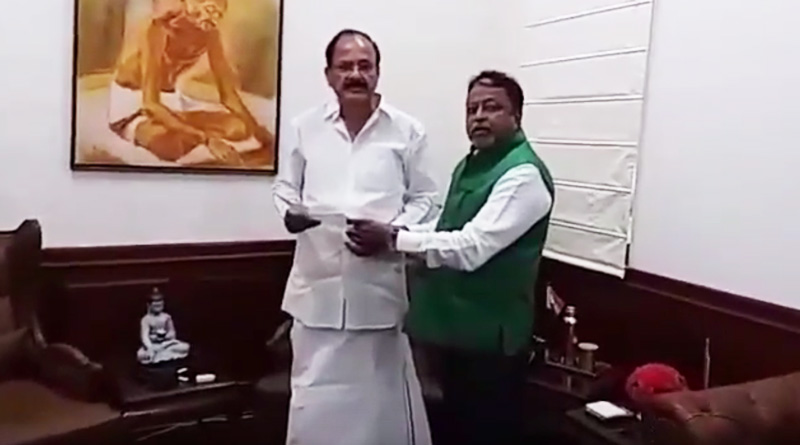 হৃদয়ে গভীর যন্ত্রণা নিয়ে রাজ্যসভা থেকে ইস্তফা মুকুলের