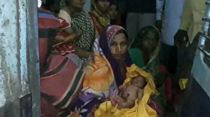 চলন্ত ট্রেনে প্রসব, রামপুরহাটে ১৫ মিনিট দাঁড়াল এক্সপ্রেস