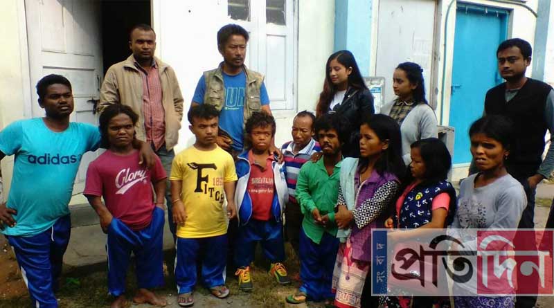 উচ্চতা বেশি নয়, তবুও সফল নাট্যকার হওয়ার স্বপ্ন তাঁদের চোখে