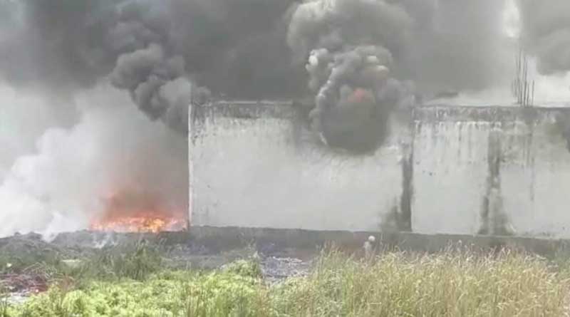 নারকেলডাঙায় জুট মিলে বিধ্বংসী আগুন, ছড়াল আতঙ্ক