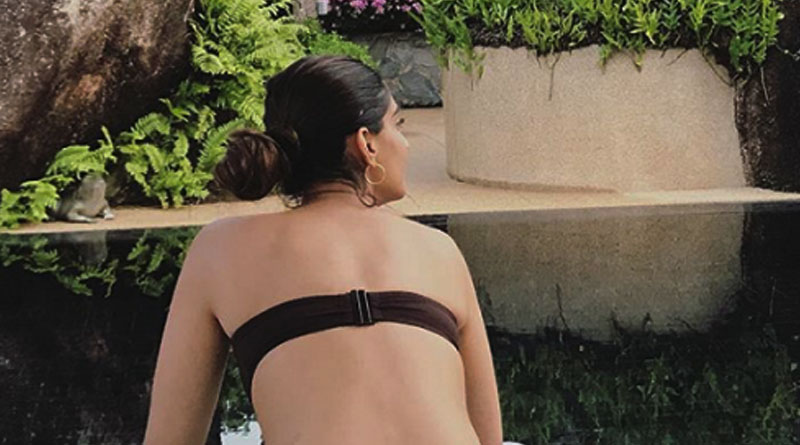 Sonam Kapoor flaunts her toned body in of shoulder bikini