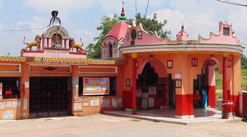 মাত্রাতিরিক্ত দক্ষিণায় লাগাম, ঘাঘরবুড়ি মন্দিরে ‘রেট চার্ট’ লাগানোর নির্দেশ