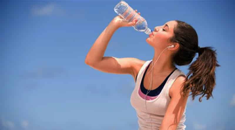 Woman should drink water to prevent urinary infections