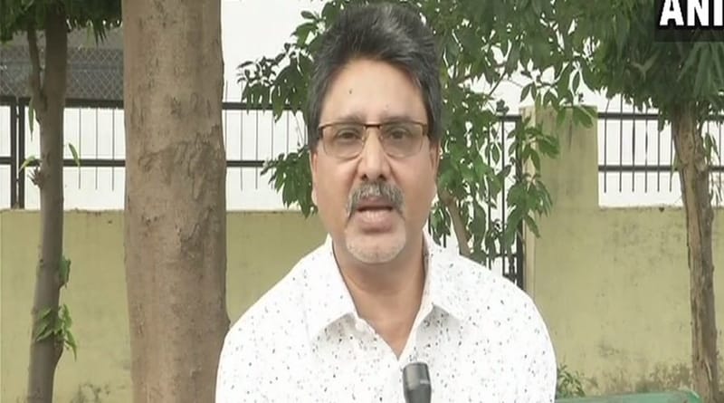 তিন তালাক নয় আসলে ডিভোর্স, স্ত্রীর অভিযোগে সাফাই অধ্যাপকের