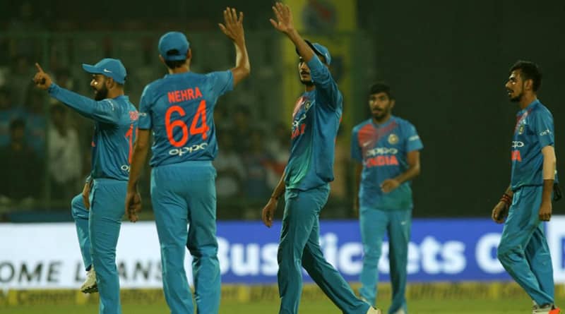 নিউজিল্যান্ডকে দুরমুশ করে নেহরাকে বিদায় জানাল টিম ইন্ডিয়া