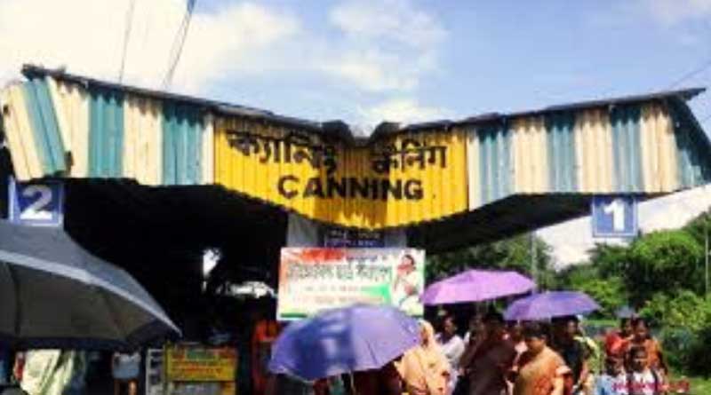 ট্রেনে অতিরিক্ত মহিলা কামরার প্রতিবাদে পুরুষ যাত্রীরা, রণক্ষেত্র ক্যানিং শাখা