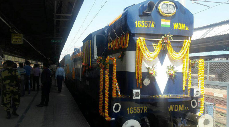 Kolkata-Khulna 'Bandhan Express' flagged off