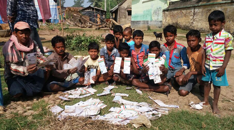 নর্দমা থেকে উদ্ধার ব্যাগ ভরতি আধার কার্ড, চাঞ্চল্য বর্ধমানে