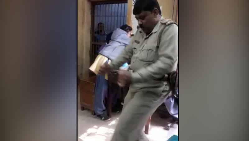 police officer dances with the tune of Hindi songs in police station, video goes viral