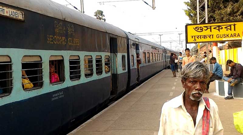 Protest hits suburban train services on Barddhaman-Rampurhat route