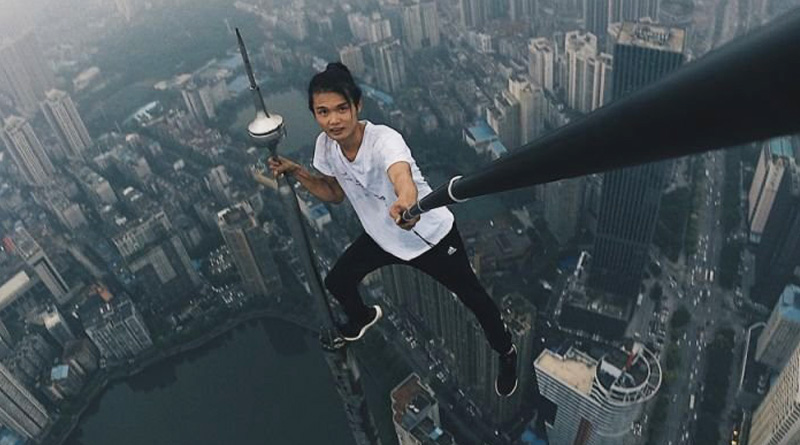 Chinese Stuntman died While Performing A Stunt On A 62-Storey Skyscraper
