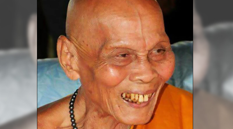 মৃত্যুর দু’মাস পরও সন্ন্যাসীর মুখে ফুটল হাসি, অবাক দুনিয়া