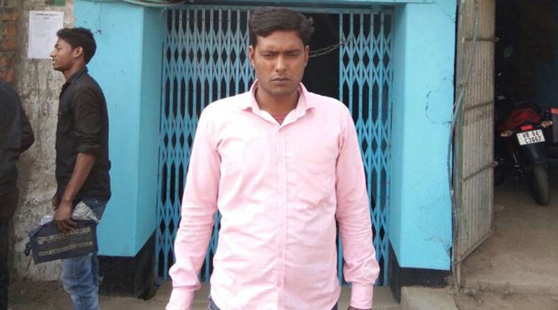 অজ্ঞতায় প্রতারকের জালে, ৬০ হাজার টাকা খোয়ালেন শ্রমিক