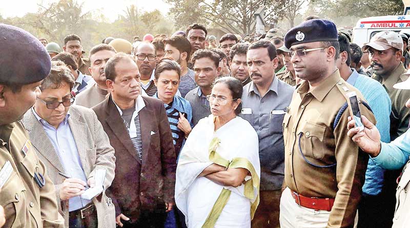 দৌলতাবাদ বাস দুর্ঘটনায় মৃত বেড়ে ৪৩, মুখ্যমন্ত্রীর নিশানায় বিরোধীরা
