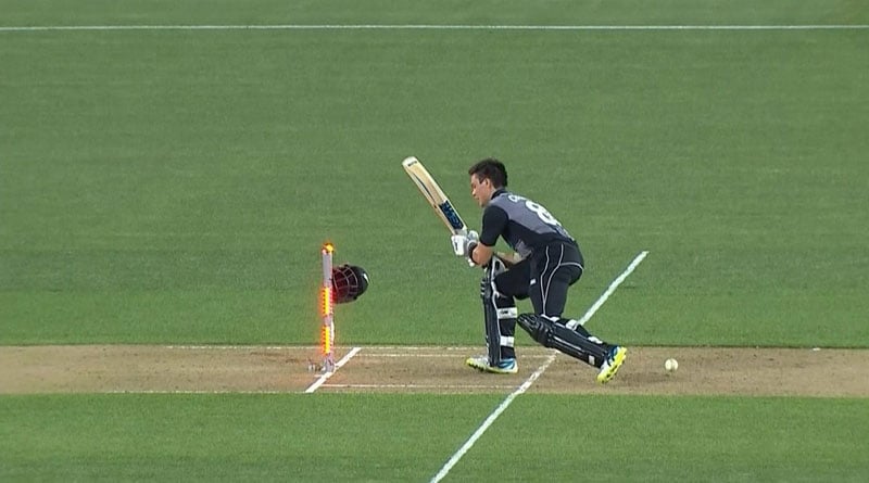 New Zealand batsman Mark Chapman gets out in bizarre way