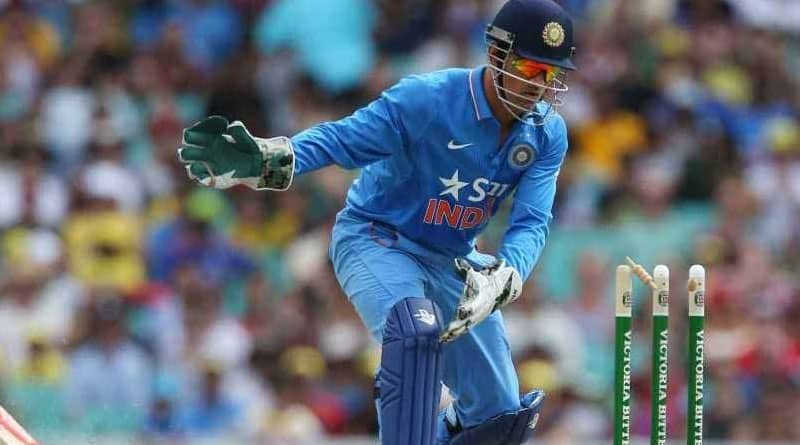 DHONI-NEW-RECORD