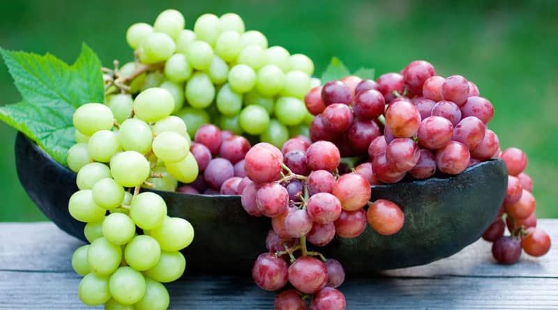 Eat grapes to remove depression