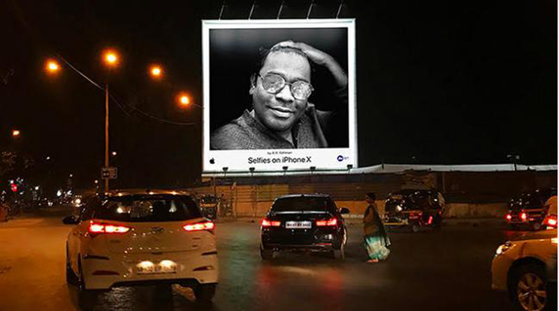 সাদা-কালো সেলফিতেই বাজিমাত, iPhone X-এর বিজ্ঞাপনের মুখ হলেন রহমান