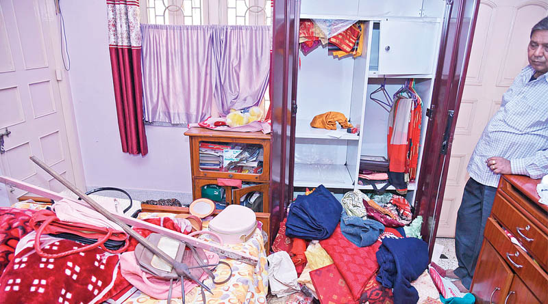নাটকীয় কায়দায় ‘সিরিয়াল’ চুরি বাগুইআটিতে, খোয়া গেল ১৭ লক্ষ টাকার গয়না