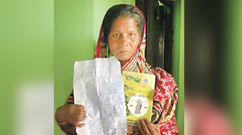 মাকে বাঁশপেটা করে বাড়িছাড়া করল ‘গুণধর’ ছেলে