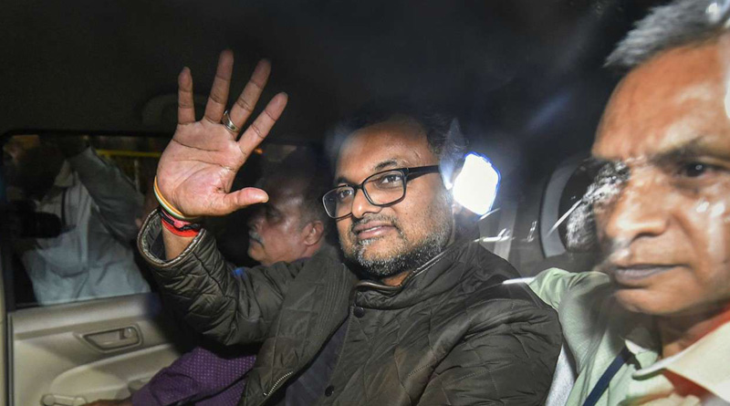 ইন্দ্রাণী-পিটারের সামনে বসিয়ে জেরা কার্তিকে