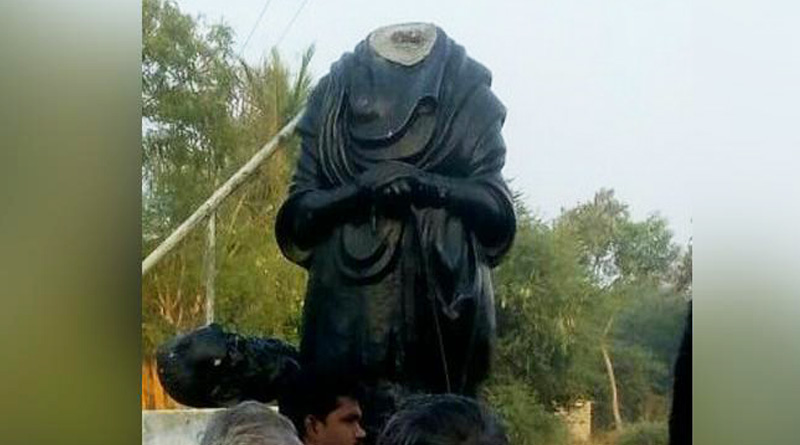 এবার মূর্তি ভাঙার অভিযোগে গ্রেপ্তার সিআরপিএফ জওয়ান