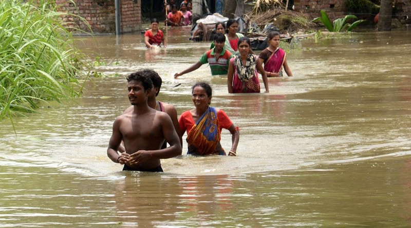 ভোট পিছোলে বর্ষায় গ্রামবাসীকে স্কুলে আশ্রয় কীভাবে, শিরে সংক্রান্তি প্রশাসনের
