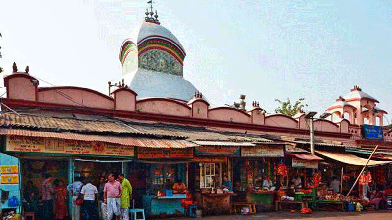 Kolkata's iconic Kalighat temple decorated with 250-kg silver