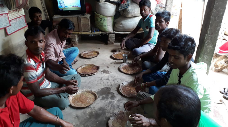 মনোনয়ন প্রত্যাহারের হুমকি, ভাতারে মহিলা প্রার্থীকে দিনভর পাহারা বিজেপিকর্মীদের