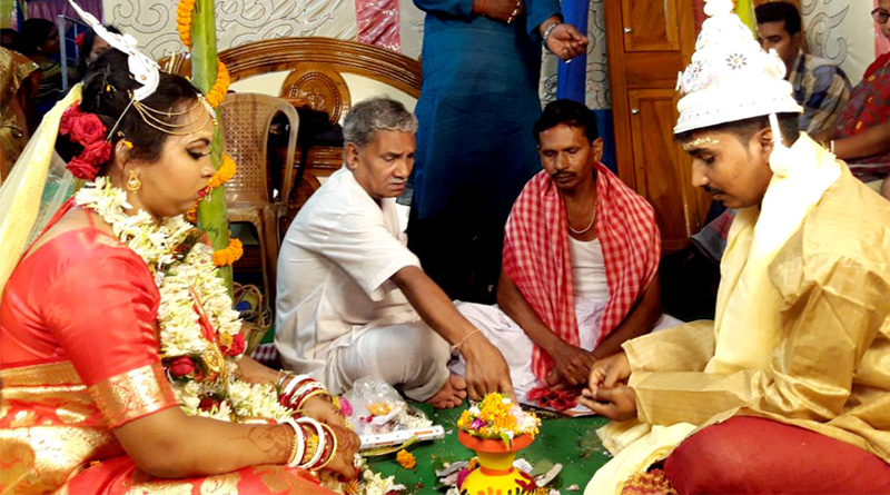 সহায় রূপশ্রী প্রকল্প, দুশ্চিন্তা কাটিয়ে বিয়ের সানাই বাজল হুগলির মণ্ডল পরিবারে