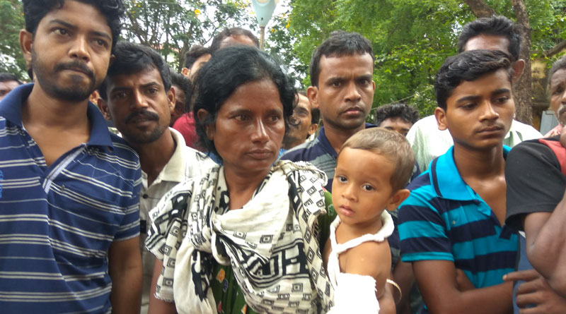 ভেঙেছে ডান হাত, শিশুর বাঁহাত প্লাস্টার করলেন চিকিৎসক