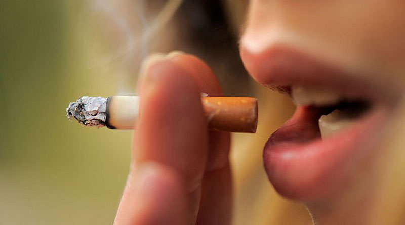 Smoking grips Kolkata women