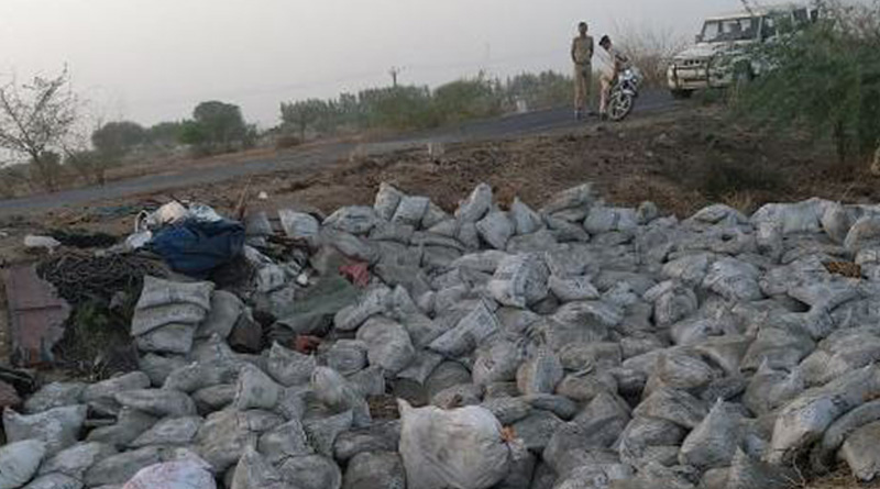 Cement laden truck turns turtle in Gujarat, 19 killed