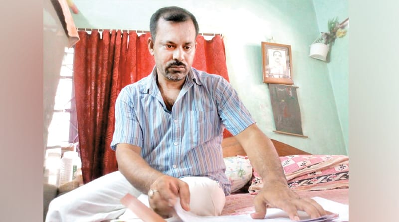 অনৈতিক কাজের প্রতিবাদ করায় ১৪বার বদলি! স্বেচ্ছামৃত্যুর আবেদন সরকারি কর্মীর