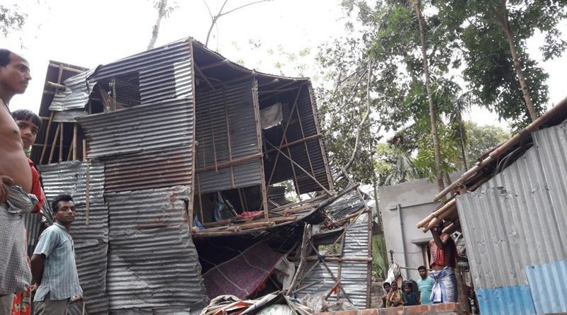 দশ মিনিটের ঝড়ে বিপর্যস্ত কালনা, ধ্বংস গ্রামের ৮০টি বাড়ি