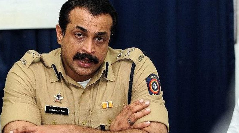 মাথায় গুলি করে আত্মঘাতী মুম্বই পুলিশের যুগ্ম কমিশনার