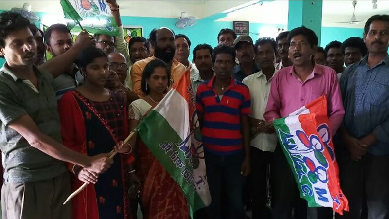 WB panchayat polls: BJP candidates campaign for TMC contenders